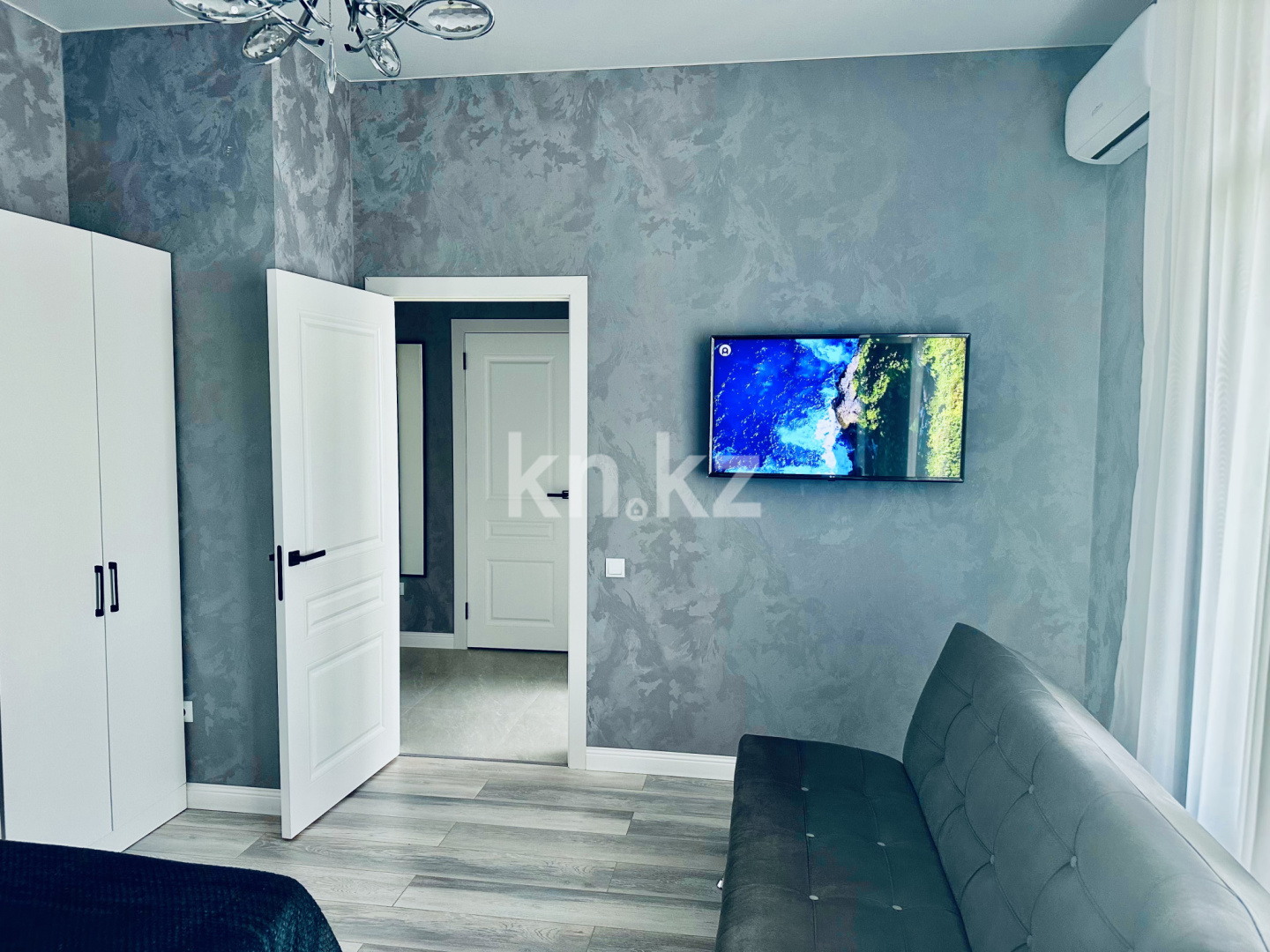 Аренда 1-комнатной квартиры посуточно, 38 м² в Астане