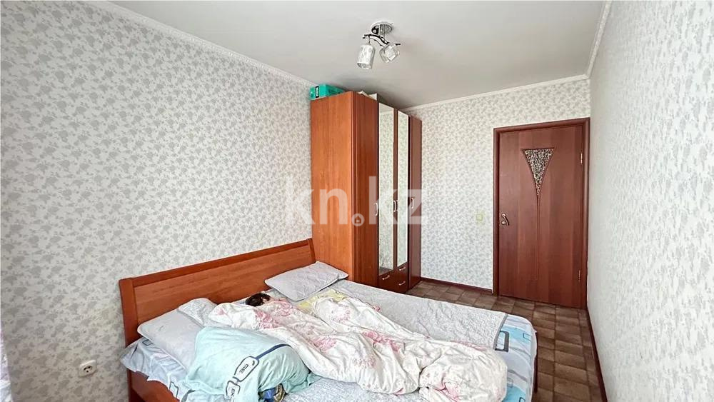 Продажа 3-комнатной квартиры, 62 м², 23 мкр., дом  34 в Караганде - фото 2