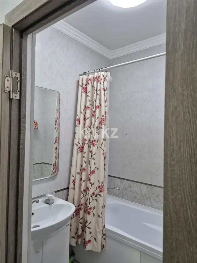 Продажа 2-комнатной квартиры, 52 м², мкр-н Аксай-5, дом  25 в Алматы - фото 4