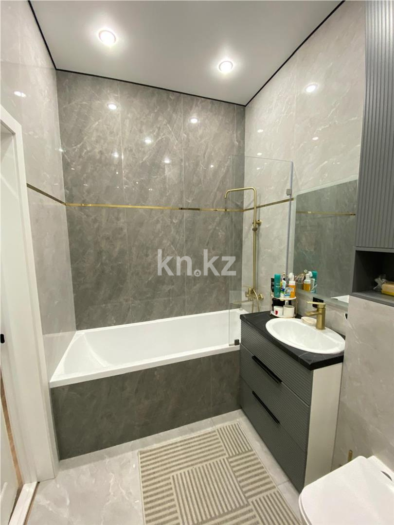 Продажа 3-комнатной квартиры, 86 м², ул. Асфендиярова в Астане - фото 16