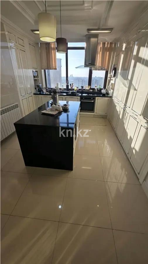 Продажа 5-комнатной квартиры, 187 м² в Астане - фото 4