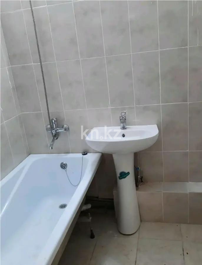 Продажа 3-комнатной квартиры, 90 м², ул. Е-117, дом  42 в Астане - фото 2