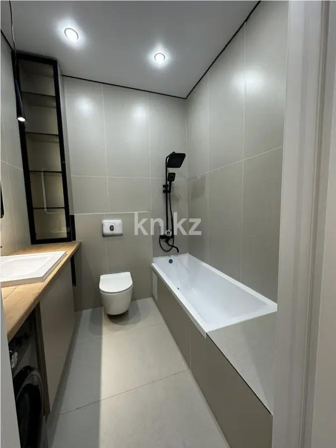 Продажа 2-комнатной квартиры, 42 м², ул. Утеген батыра, дом  11д в Алматы - фото 4