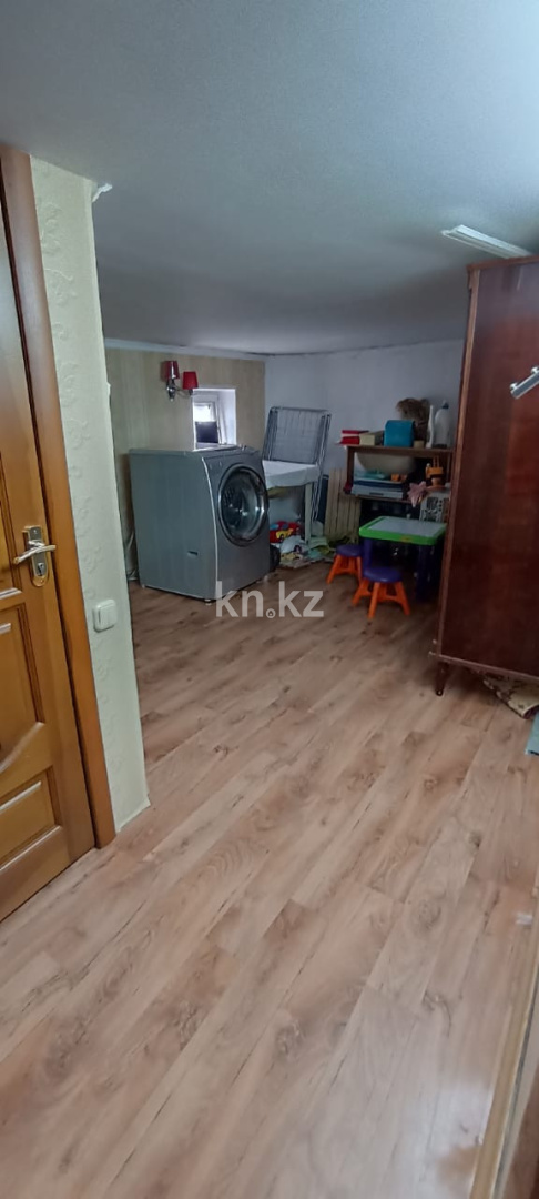 Продажа 6-комнатной квартиры, 147 м², мкр-н 4-й, дом  31 в Уральске - фото 17