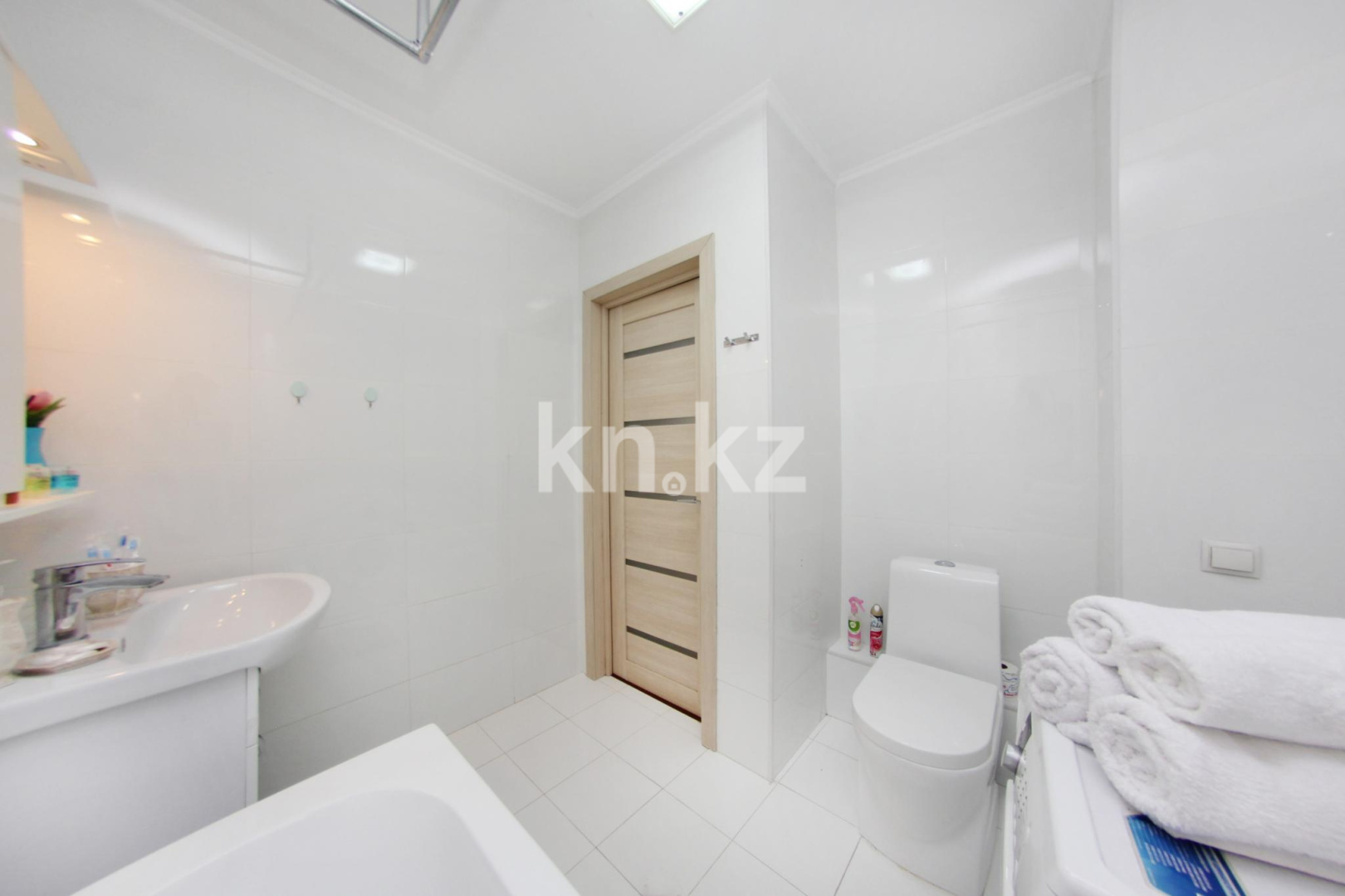 Аренда 2-комнатной квартиры посуточно, 48 м², Каблукова, дом  38г - ул. Торайгырова в Алматы - фото 11