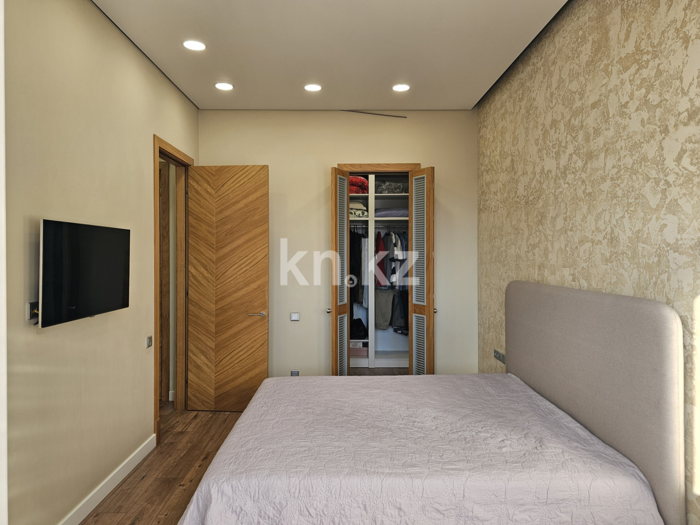 Продажа 3-комнатной квартиры, 81.8 м², мкр-н Гульдер-1, дом  1/4 в Караганде - фото 6