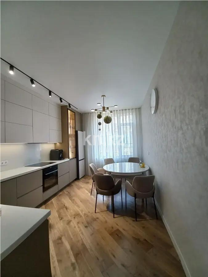 Продажа 2-комнатной квартиры, 72 м², ул. Достык, дом  8б в Астане - фото 2
