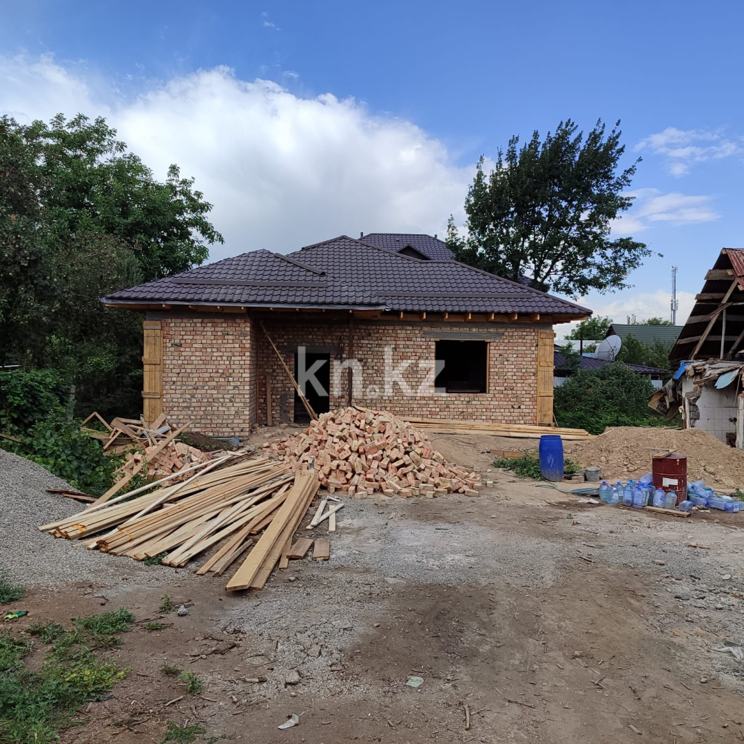 Продажа 4-комнатного дома, 140 м² в Алматы - фото 4