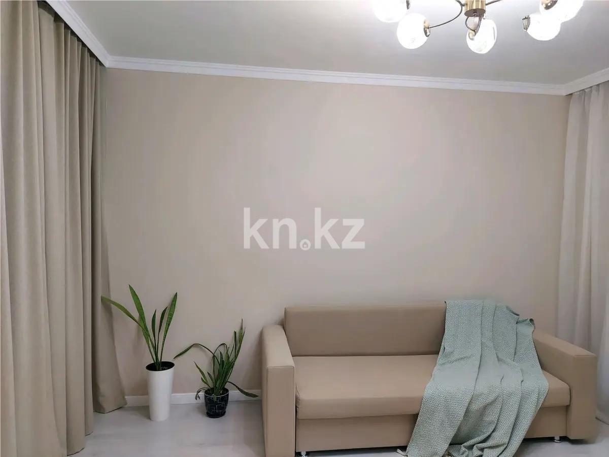 Продажа 1-комнатной квартиры, 42.4 м², пр. Абылай хана, дом  5/1 в Астане