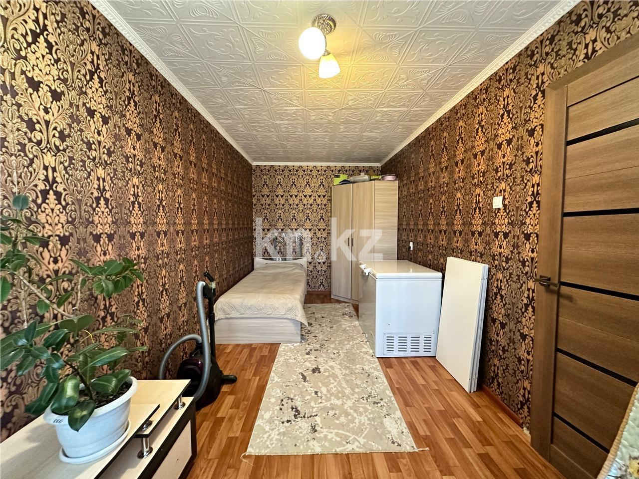 Продажа 3-комнатной квартиры, 57 м², мкр-н 12 в Караганде - фото 6