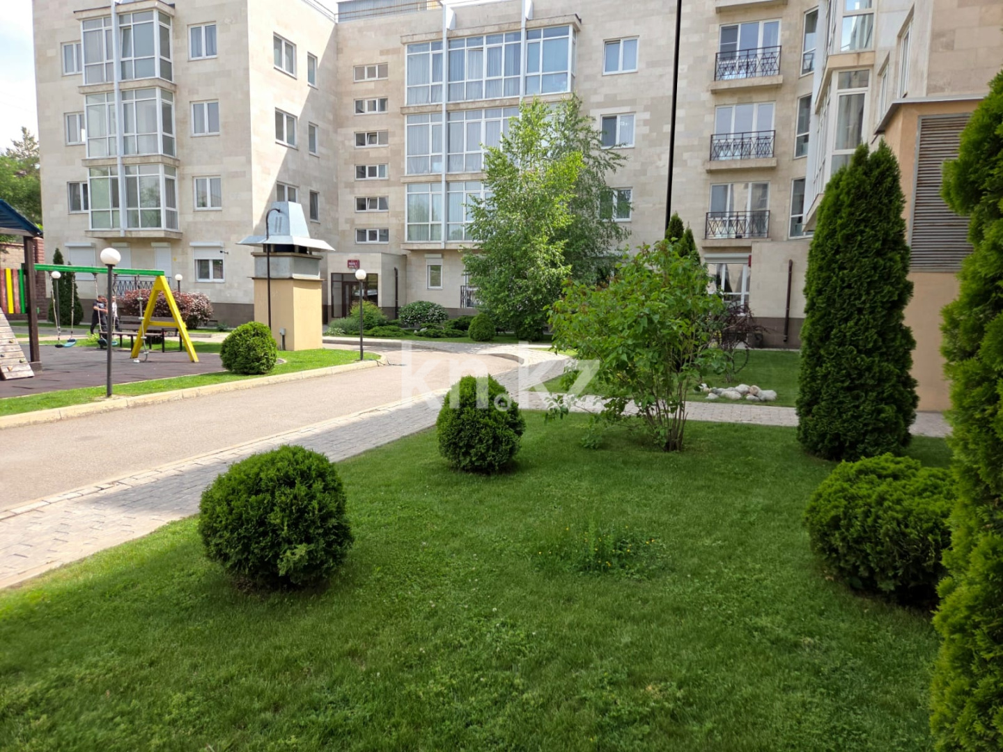 Продажа 2-комнатной квартиры, 89.5 м² в Алматы
