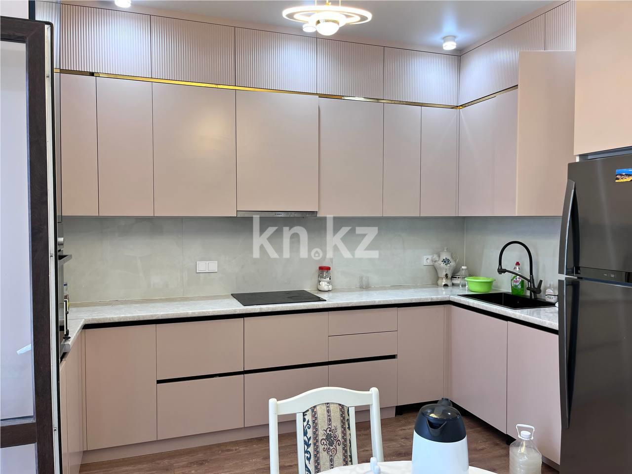 Продажа 4-комнатной квартиры, 131 м², ул. Ашимова в Караганде - фото 13