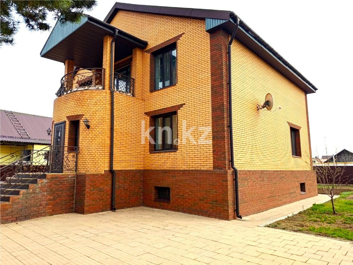 Продажа 6-комнатного дома, 300 м² в Караганде - фото 2