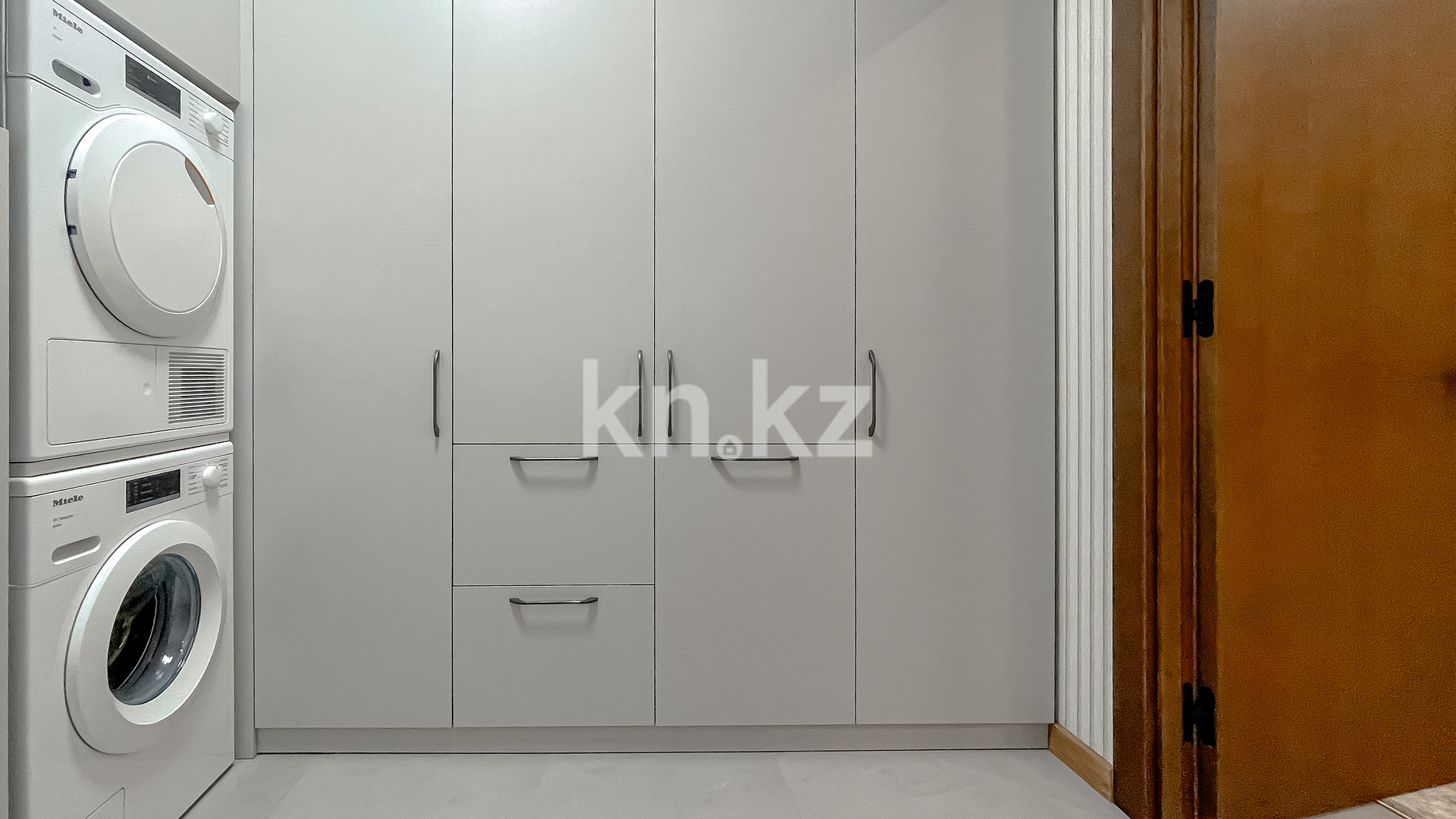 Продажа 3-комнатной квартиры, 215 м² в Алматы - фото 7