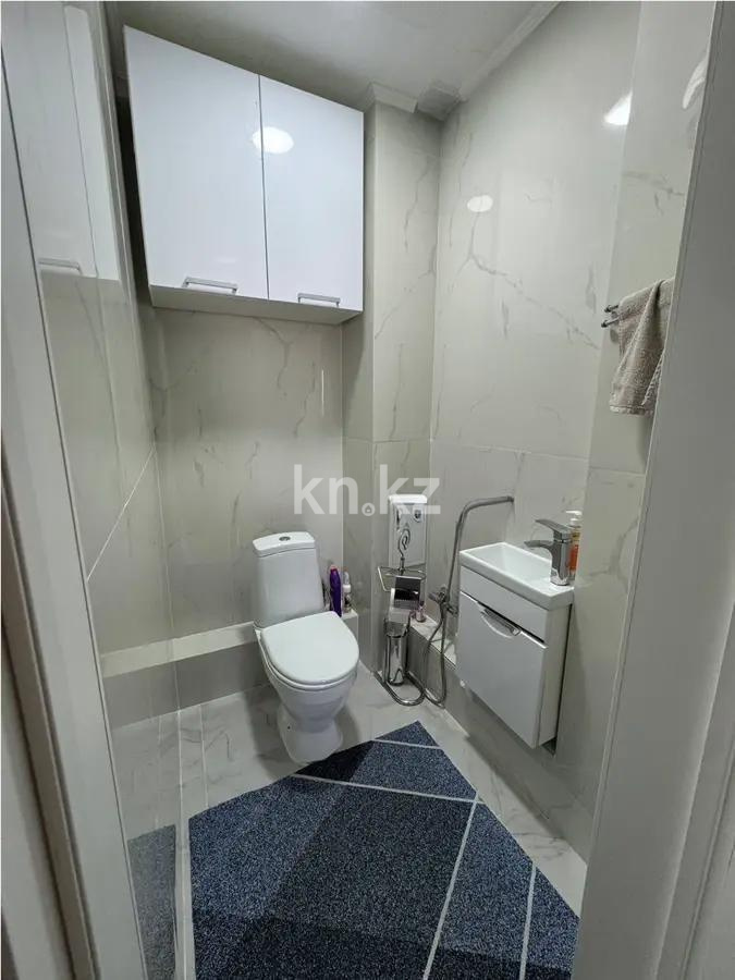 Продажа 3-комнатной квартиры, 105 м², ул. Валиханова, дом  5 в Астане - фото 6