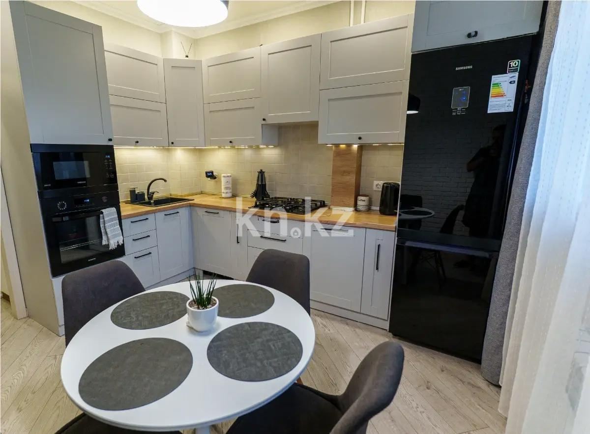 Продажа 3-комнатной квартиры, 68.8 м² в Алматы - фото 4