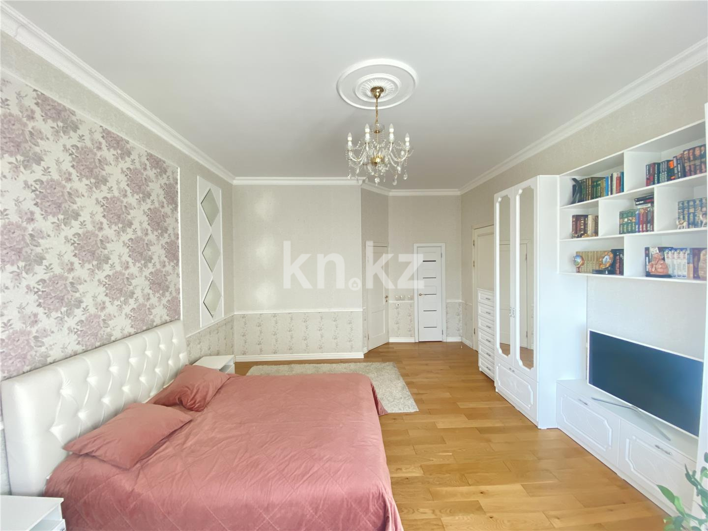 Продажа 4-комнатной квартиры, 151 м², пр. Кабанбай батыра в Астане - фото 6