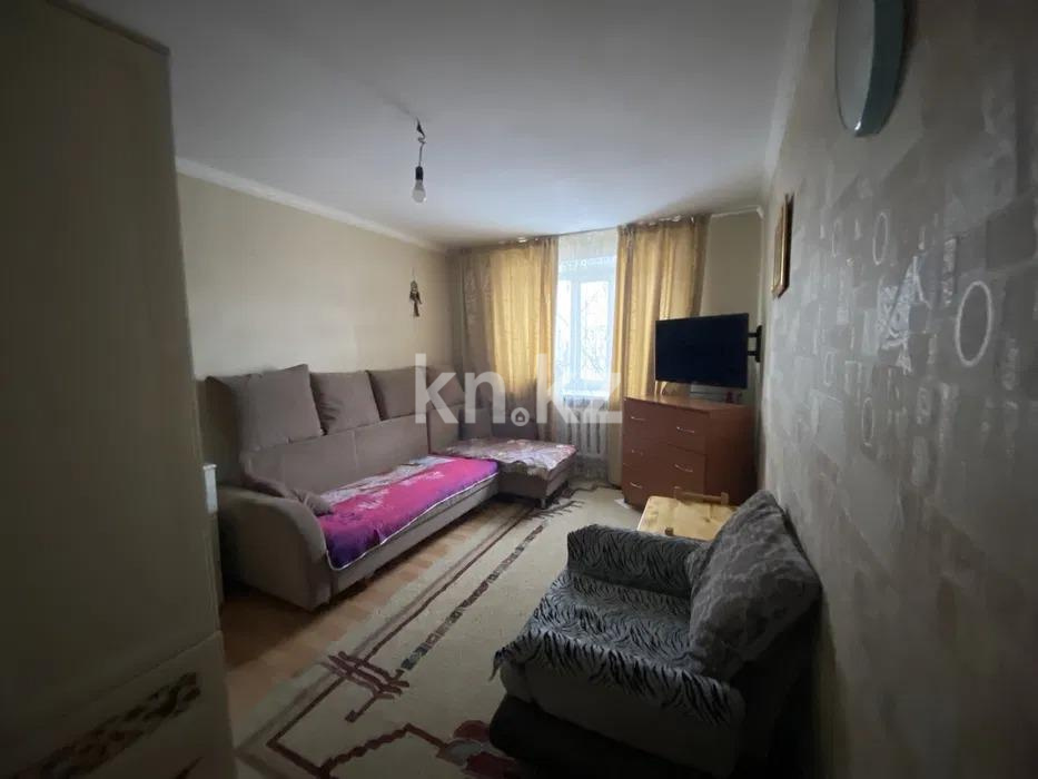 Продажа 3-комнатной квартиры, 65 м², ул. Орлова в Караганде - фото 2