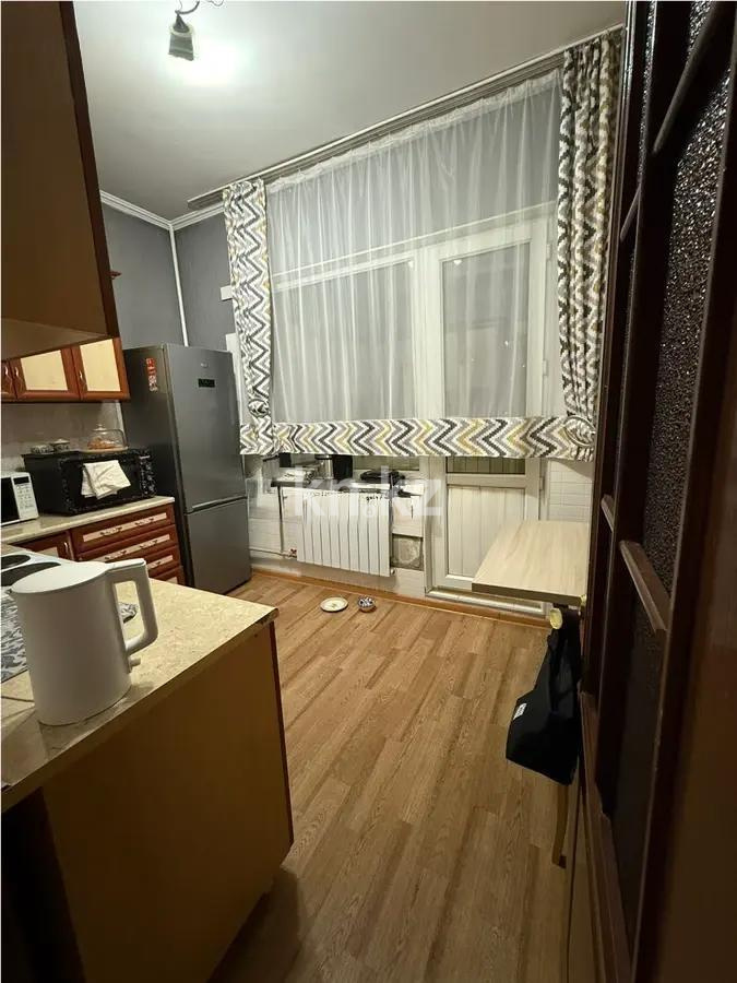 Продажа 1-комнатной квартиры, 42 м², мкр-н Аксай-5, дом  9 в Алматы - фото 2