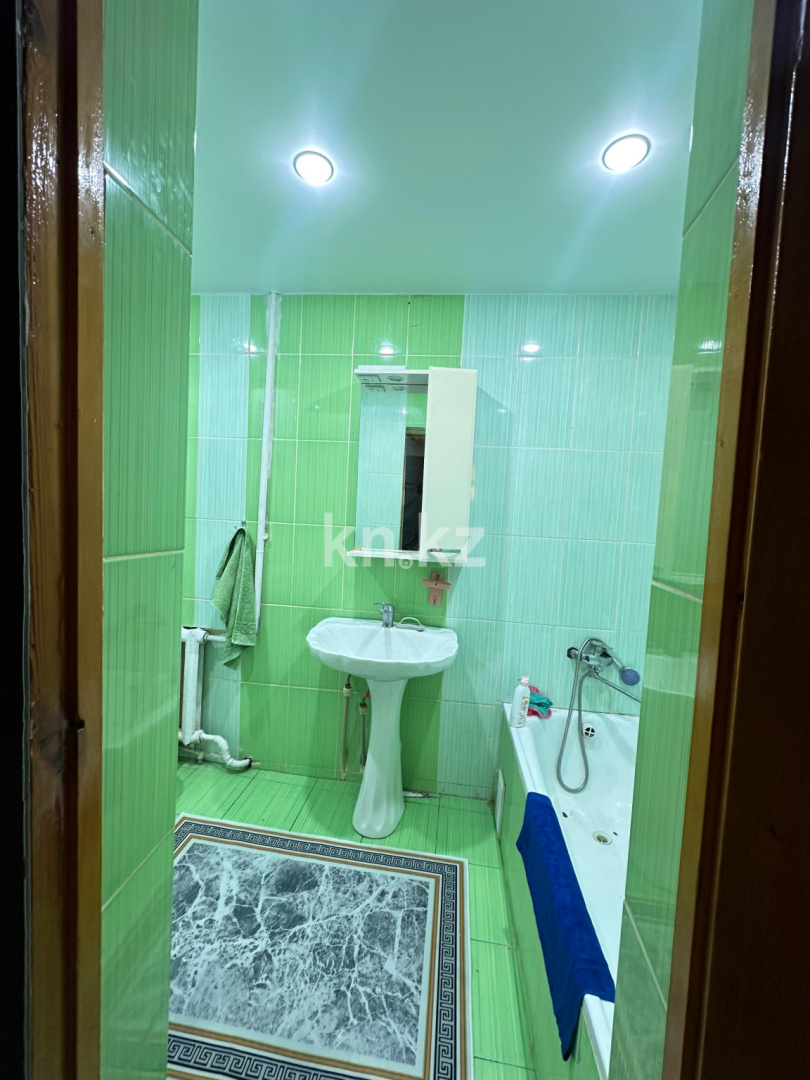 Продажа 6-комнатного дома, 280 м², ул. Жакана Смакова, дом  64 в Караганде - фото 8