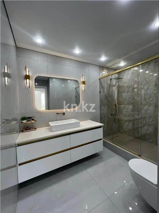 Продажа 3-комнатной квартиры, 75 м², ул. Толе би, дом  285/8 в Алматы - фото 4