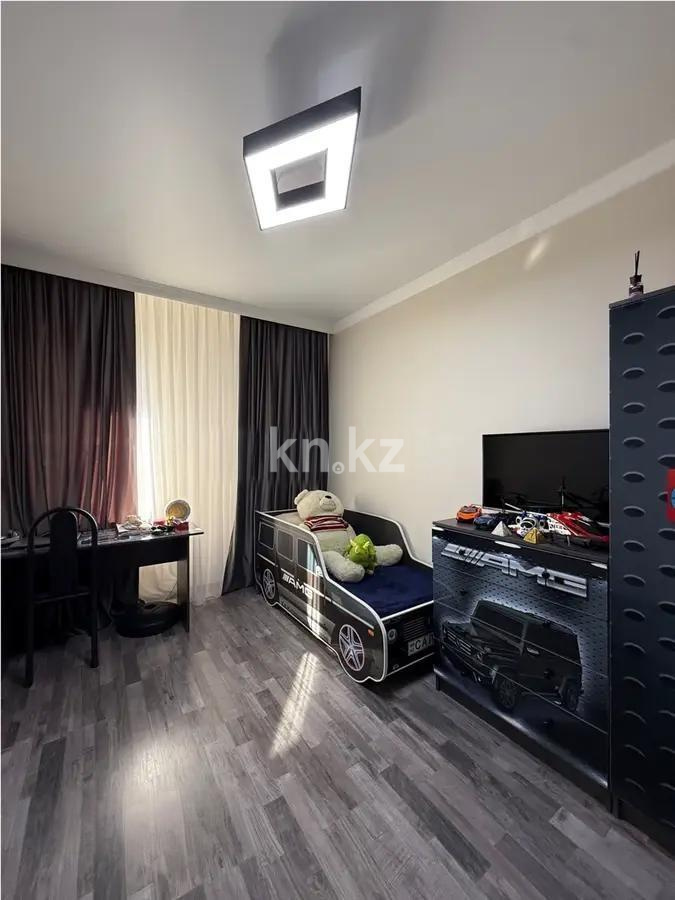 Продажа 3-комнатной квартиры, 83 м², ул. Толе би, дом  273/6 в Алматы - фото 2