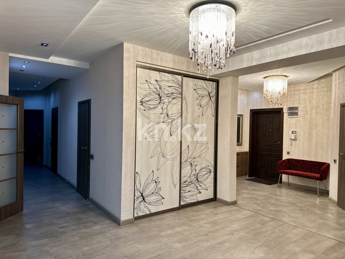 Продажа 4-комнатной квартиры, 159 м², бул. Бухар Жырау, дом  27/5в - ул. Маркова в Алматы - фото 11