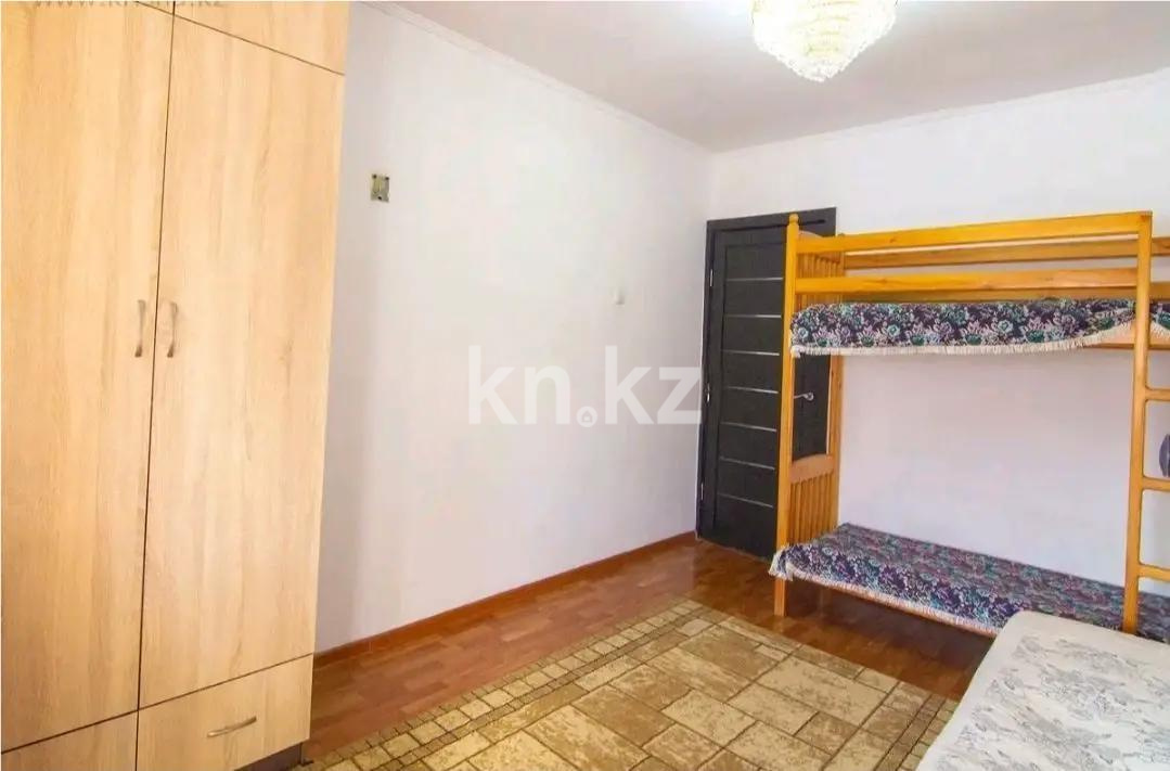 Продажа 3-комнатной квартиры, 70 м², мкр-н Аксай-4, дом  92 в Алматы - фото 3