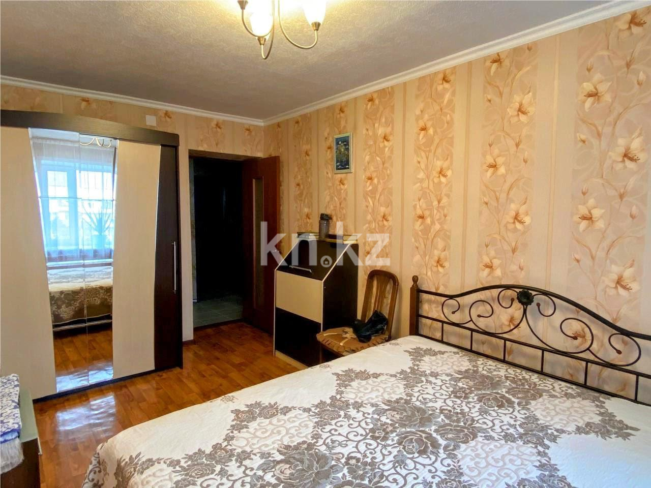 Продажа 4-комнатной квартиры, 75 м², мкр-н 19 в Караганде - фото 4