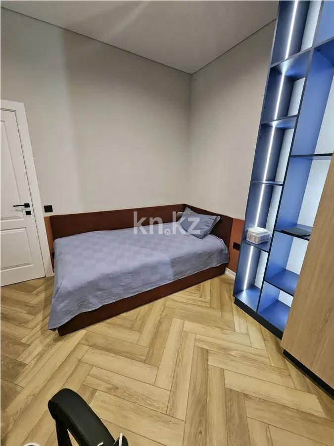 Продажа 4-комнатной квартиры, 104.7 м², ул. Розыбакиева, дом  156 в Алматы - фото 2