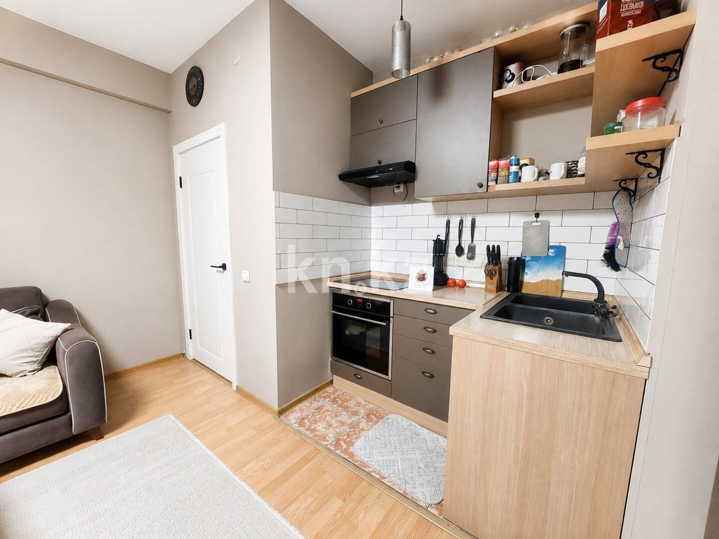 Продажа 2-комнатной квартиры, 47 м² в Алматы - фото 3