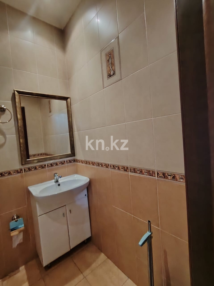 Аренда 2-комнатной квартиры, 70 м², ул. Сарайшык, дом  40 в Астане - фото 16