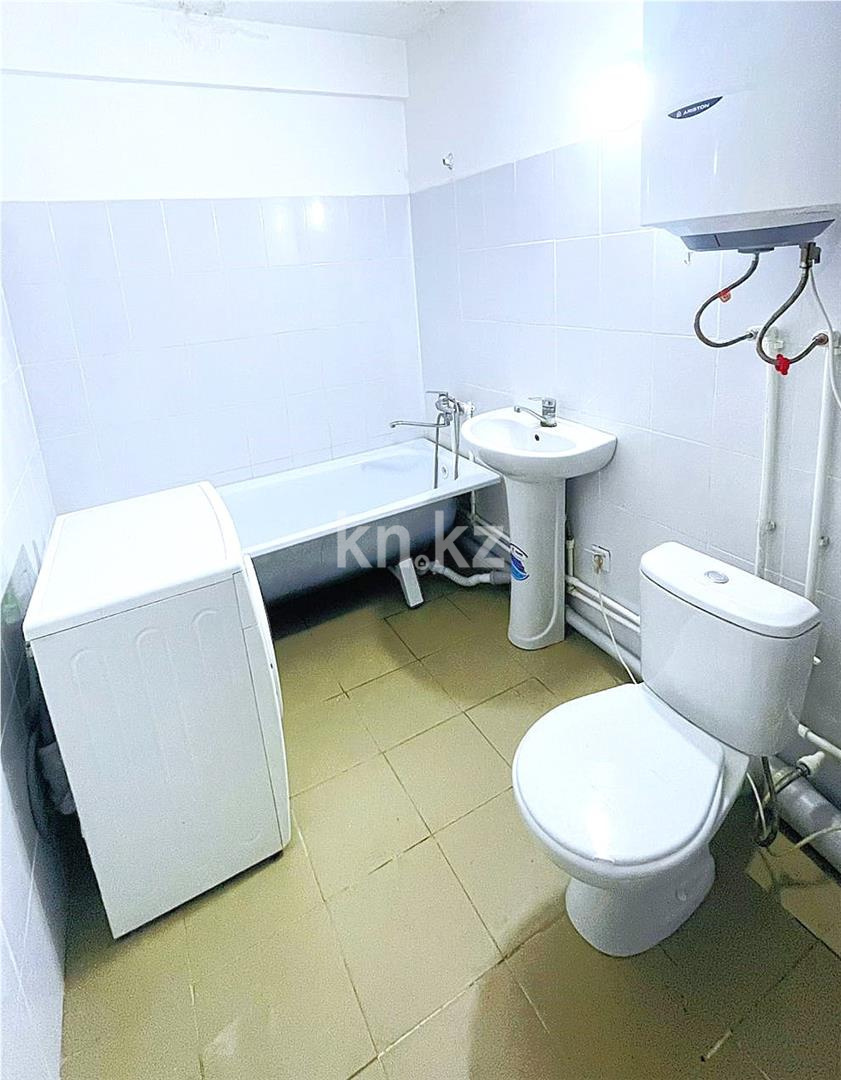 Продажа 2-комнатной квартиры, 63 м², ул. Момышулы в Караганде - фото 12