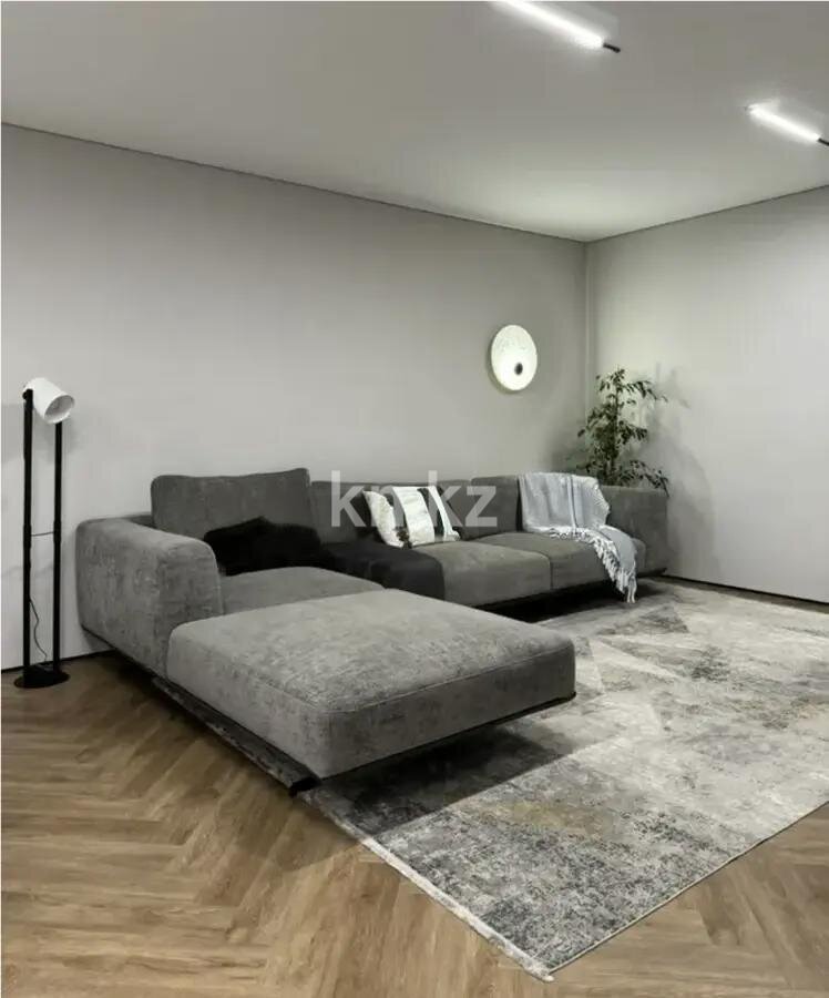 Продажа 3-комнатной квартиры, 94 м² в Караганде