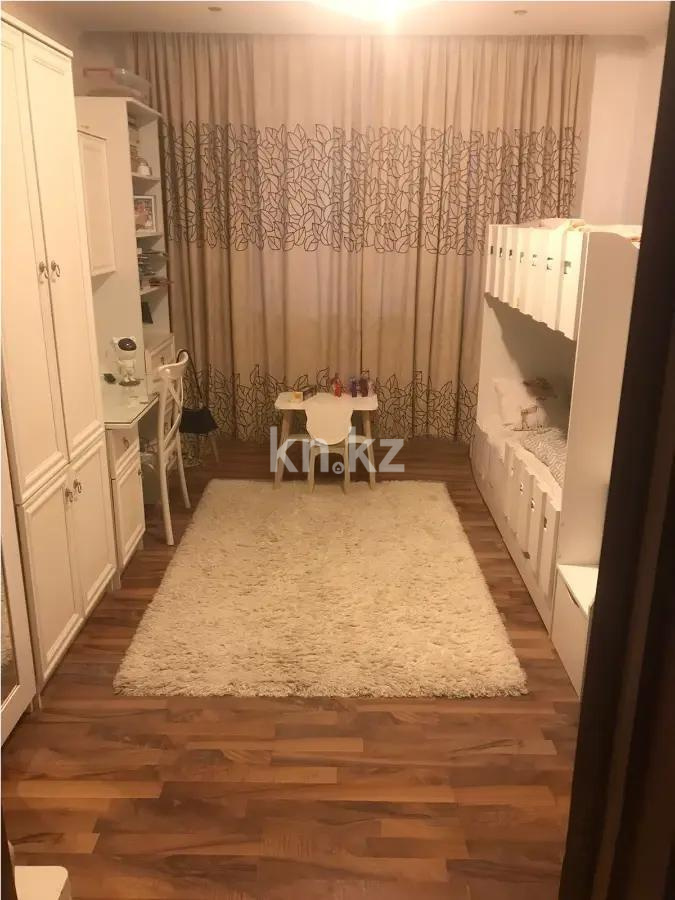 Продажа 4-комнатной квартиры, 75.6 м², ул. Елебекова, дом  27 в Алматы - фото 4