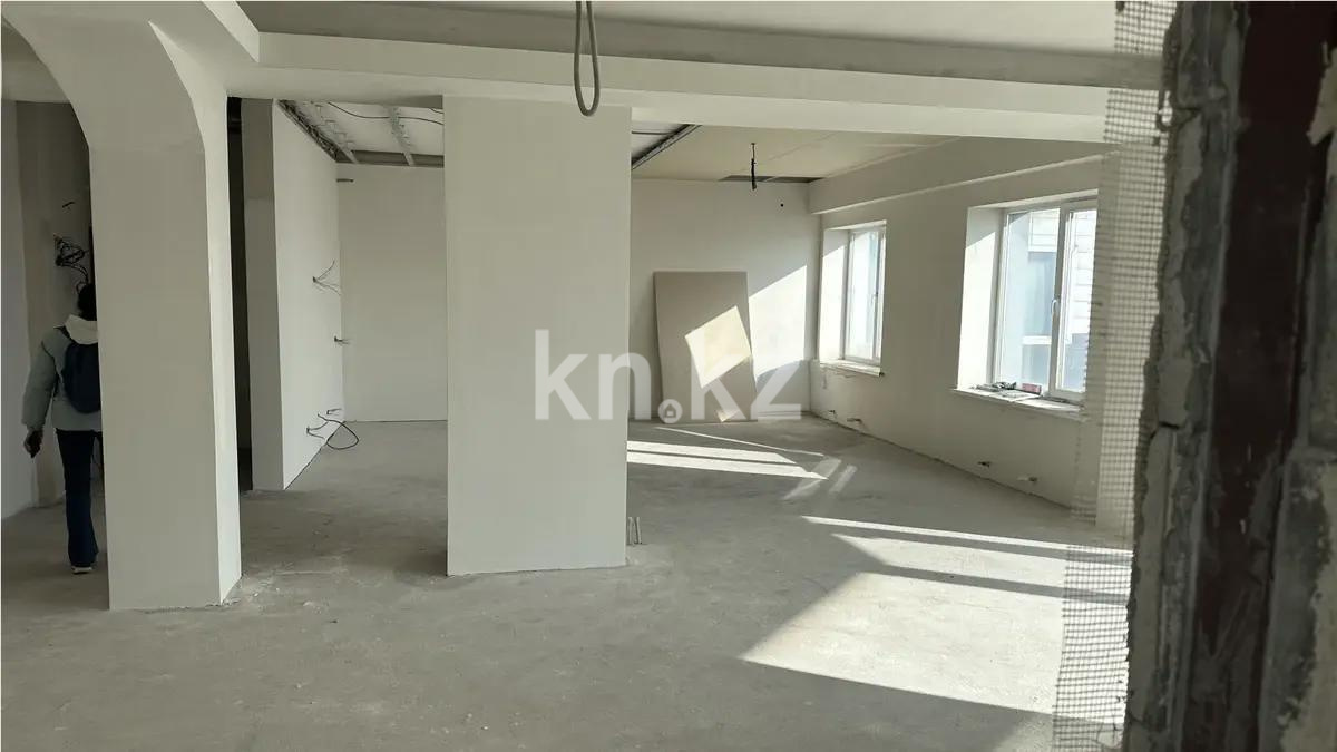 Продажа 3-комнатной квартиры, 106 м², мкр-н Самал-2, дом  33а в Алматы
