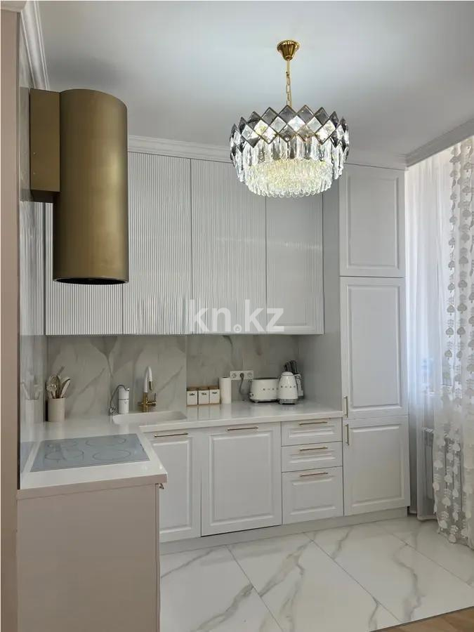 Продажа 4-комнатной квартиры, 110 м², ул. Толе би, дом  25/1 в Астане - фото 5