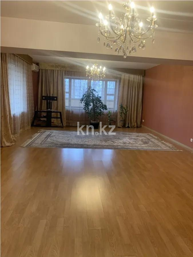 Продажа 4-комнатной квартиры, 217 м² в Алматы