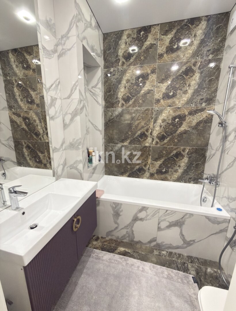 Продажа 3-комнатной квартиры, 70 м² в Караганде - фото 11