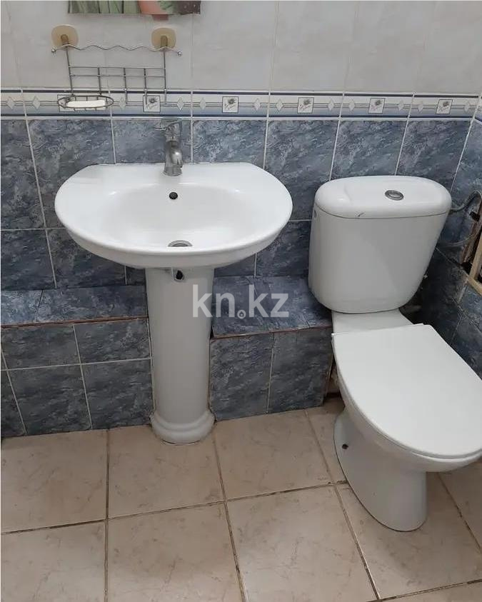 Продажа 1-комнатной квартиры, 50 м², ул. Куйши Дина, дом  26 в Астане - фото 4