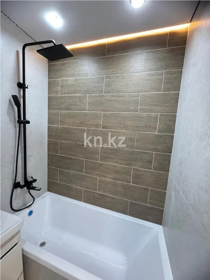 Продажа 2-комнатной квартиры, 51.7 м², ул. Жандосова, дом  94а в Алматы - фото 4