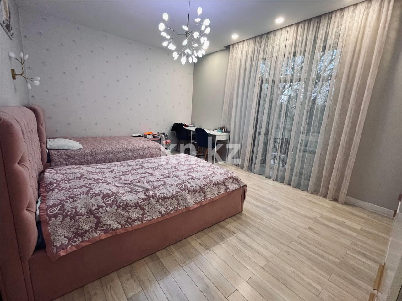 Продажа 4-комнатной квартиры, 151 м², ул. Ботаническая в Караганде - фото 12