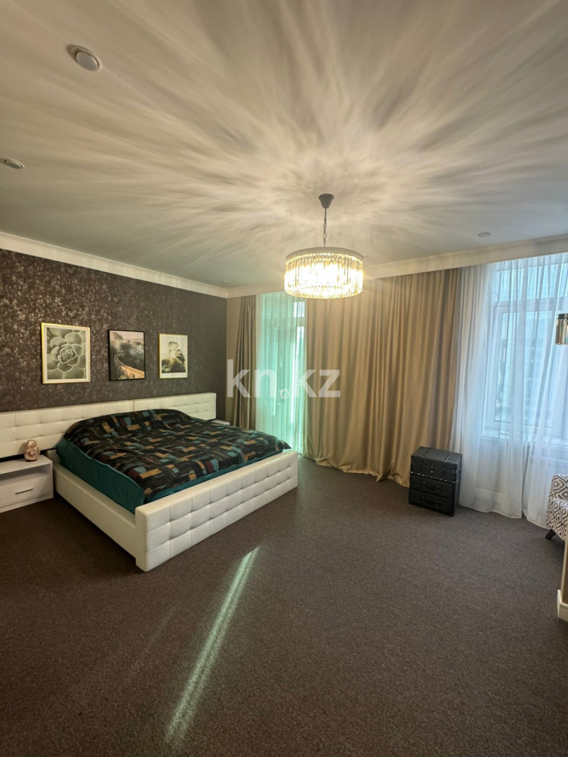 Продажа 3-комнатной квартиры, 132 м², ул. Сыганак, дом  62/3 в Астане - фото 13