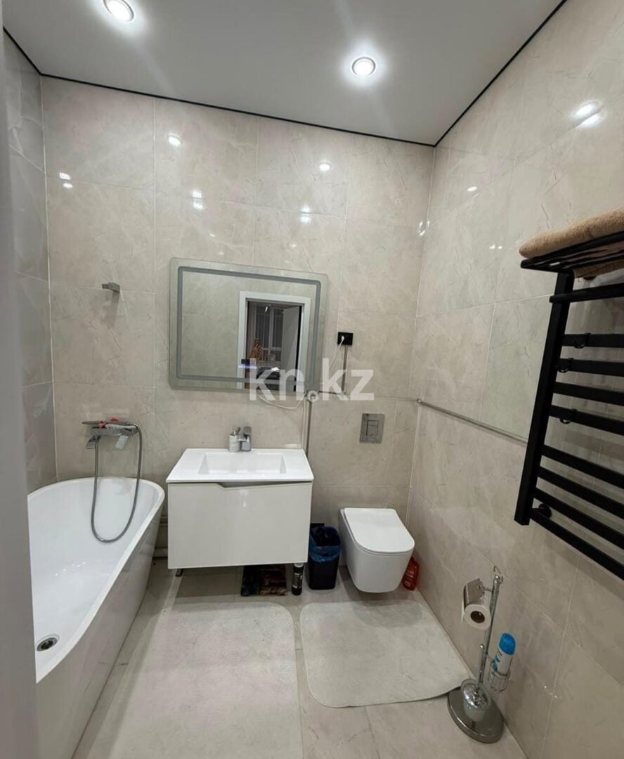 Аренда 5-комнатной квартиры, 140 м² в Алматы - фото 16