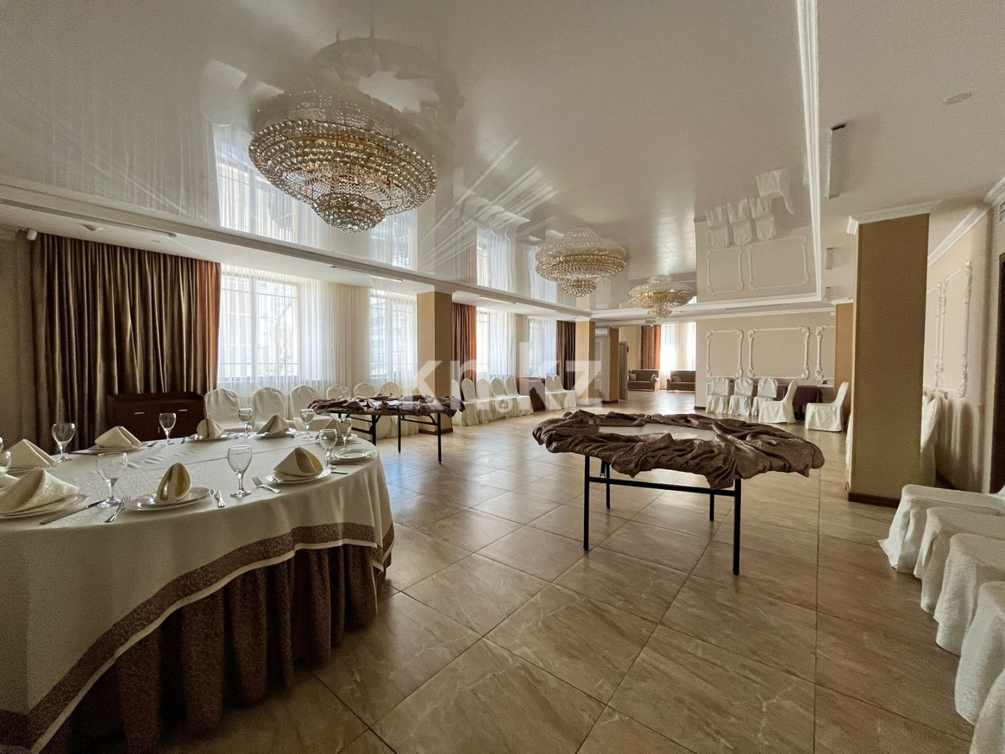 Продажа , 737 м², ул. Сатыбалдина в Караганде