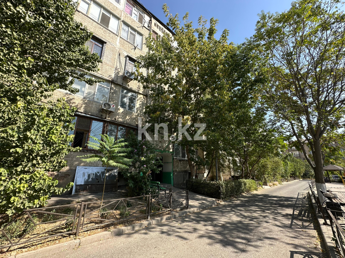 Продажа 3-комнатной квартиры, 68 м², ул. Жандосова, дом  6а в Шымкенте - фото 19