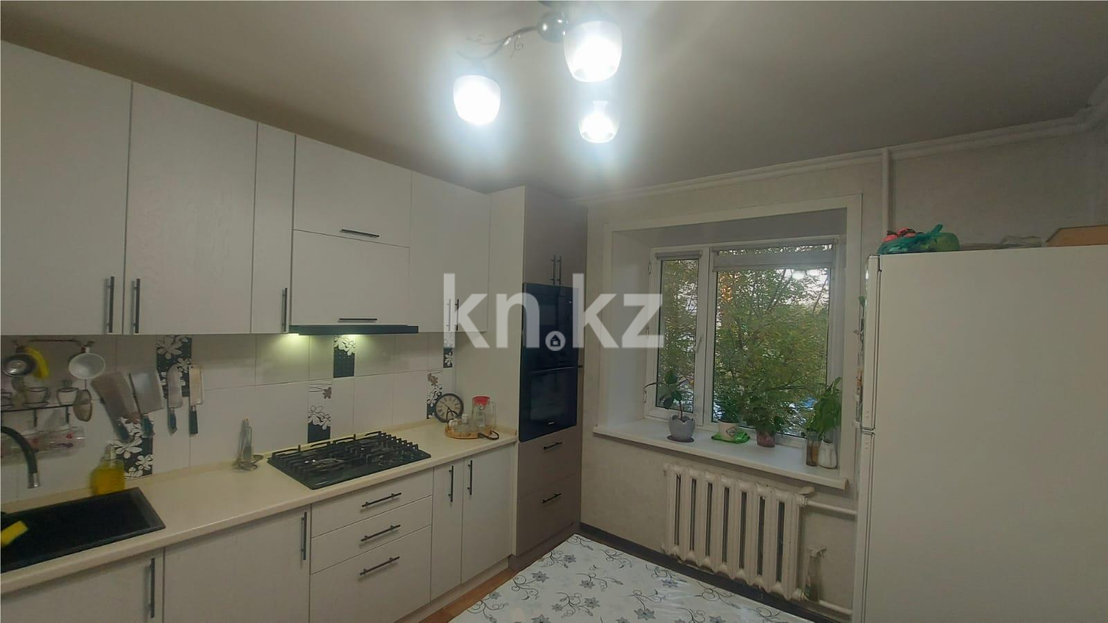 Продажа 3-комнатной квартиры, 59 м², мкр-н Восток-1 в Караганде - фото 9