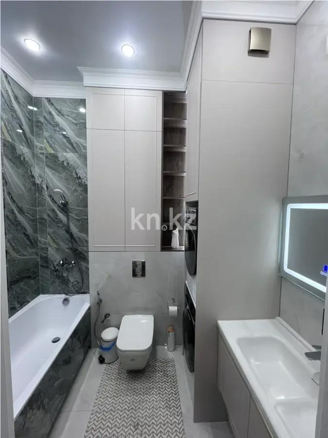 Продажа 3-комнатной квартиры, 102.5 м², ул. Аманжолова, дом  22а в Астане - фото 5