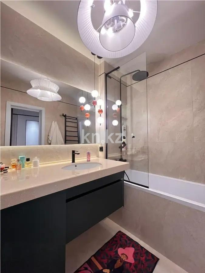 Продажа 2-комнатной квартиры, 33 м², ул. Кабанбай батыра, дом  238 в Алматы - фото 2