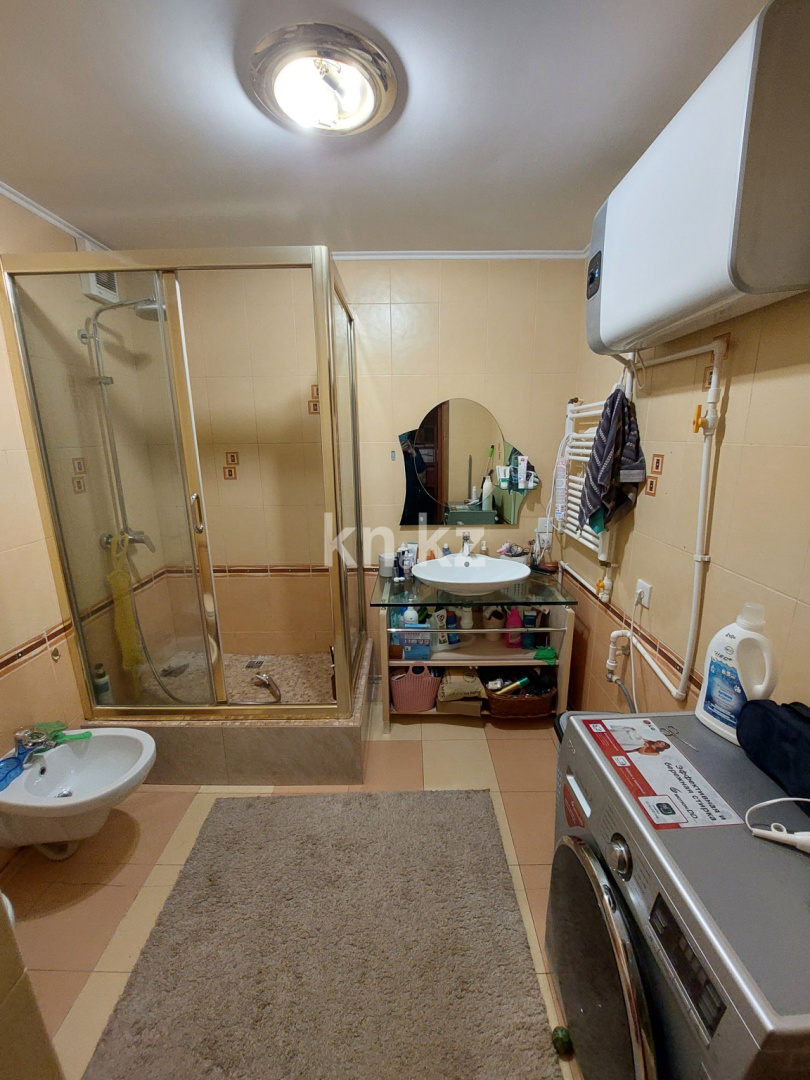 Продажа 4-комнатной квартиры, 110 м² в Караганде - фото 13